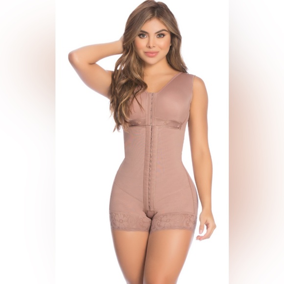 Post-Surgery, Postpartum, Colombian Garment/ Faja - Picture 3 of 5